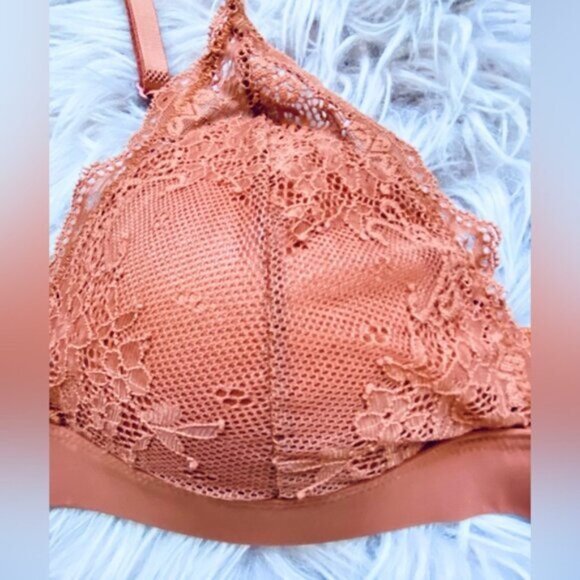 🔆 Host Pick - Joe Fresh Intimates Lace Overlay Bra in size Small NWOT - Picture 10 of 16
